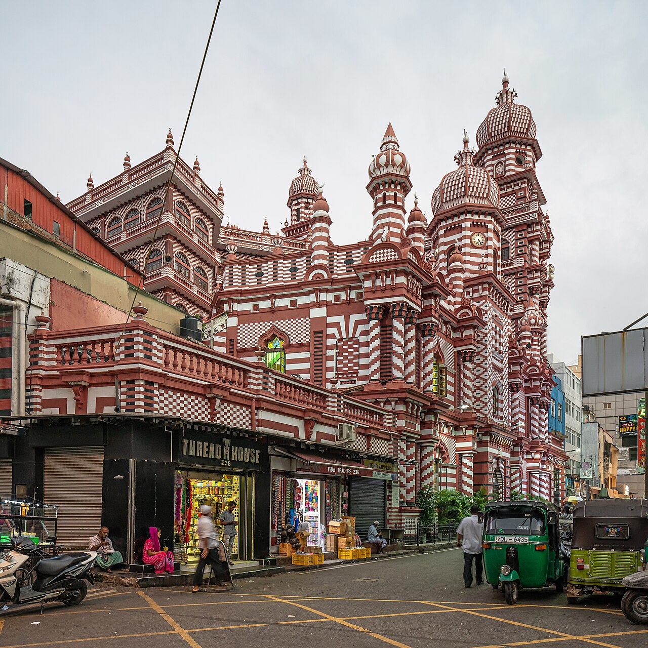 The red and white striped Jami Ul-Alfar mosque in Colombo